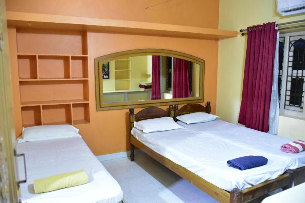 Gopi Guest House Hampi Exterior foto