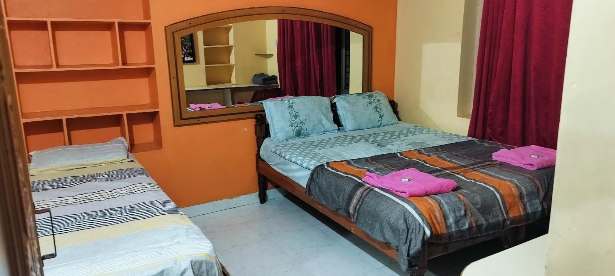 Gopi Guest House Hampi Exterior foto